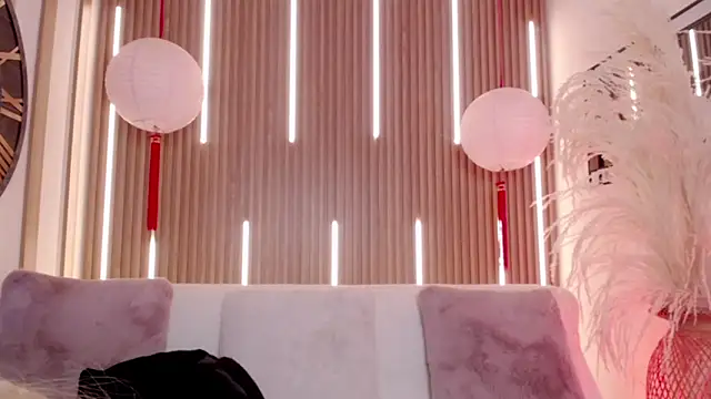 Snapshot of Aniie_Doll chatting on January 14, 2026, 8:23 pm Aniie Doll online show from January 14, 2026, 8:23 pm