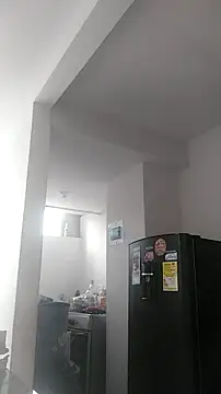 nicolle milf1978 online show from October 7, 2025, 12:50 pm