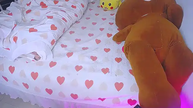 Snapshot of squirtsimi_9 chatting on January 13, 2025, 3:45 am squirtsimi 9 online show from January 13, 2025, 3:45 am