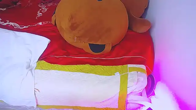 Snapshot of squirtsimi_9 chatting on December 23, 2024, 2:24 am squirtsimi 9 online show from December 23, 2024, 2:24 am