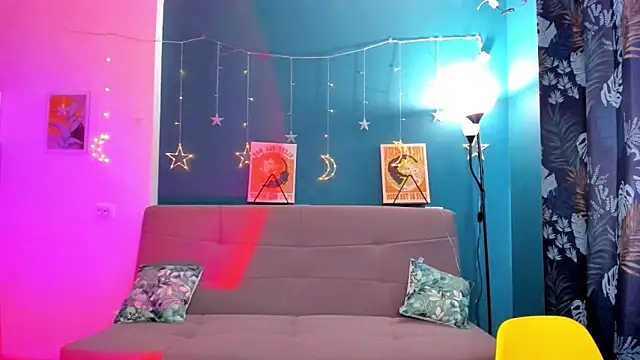 Xloe Queen online show from February 15, 2025, 7:27 am