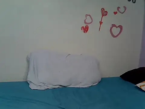 Snapshot of Hotnessy chatting on December 20, 2024, 11:16 pm Hotnessy online show from December 20, 2024, 11:16 pm