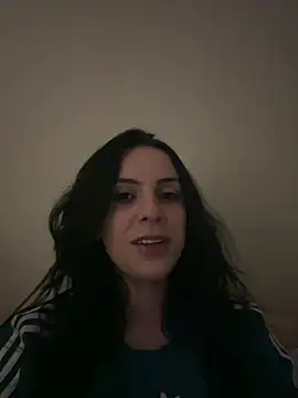 Snapshot of Morguisssz chatting on May 3, 2026, 5:01 am Morguisssz online show from May 3, 2026, 5:01 am
