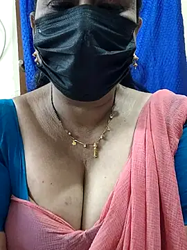 Snapshot of rekha_naier chatting on December 21, 2025, 5:58 pm rekha naier online show from December 21, 2025, 5:58 pm