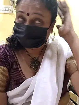 Snapshot of rekha_naier chatting on March 6, 2025, 7:25 am rekha naier online show from March 6, 2025, 7:25 am