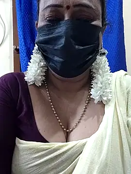 Snapshot of rekha_naier chatting on December 20, 2025, 4:54 pm rekha naier online show from December 20, 2025, 4:54 pm