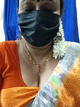 Snapshot of rekha_naier chatting on December 19, 2025, 6:10 pm rekha naier online show from December 19, 2025, 6:10 pm