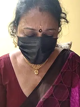 Snapshot of rekha_naier chatting on March 3, 2025, 7:07 pm rekha naier online show from March 3, 2025, 7:07 pm