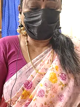 Snapshot of rekha_naier chatting on July 25, 2026, 12:33 pm rekha naier online show from July 25, 2026, 12:33 pm