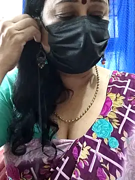 Snapshot of rekha_naier chatting on November 24, 2025, 5:29 am rekha naier online show from November 24, 2025, 5:29 am