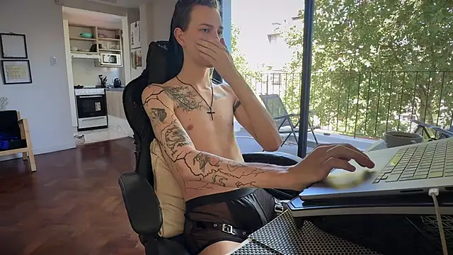 Den BlueXx online show from March 16, 2026, 5:48 pm