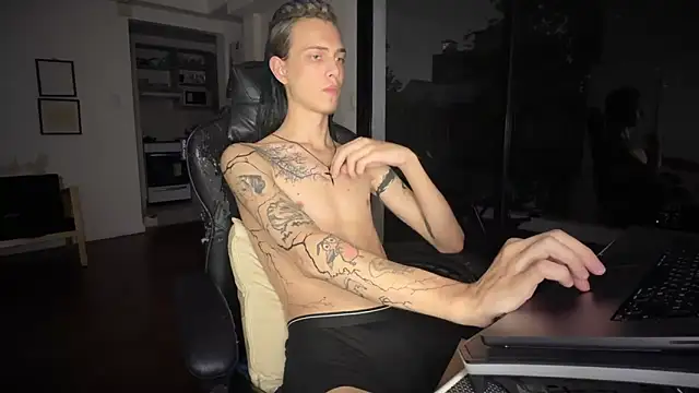 Den BlueXx online show from March 27, 2026, 10:54 pm