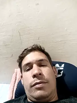 Snapshot of alpha9006P chatting on December 5, 2024, 3:20 am alpha9006P online show from December 5, 2024, 3:20 am