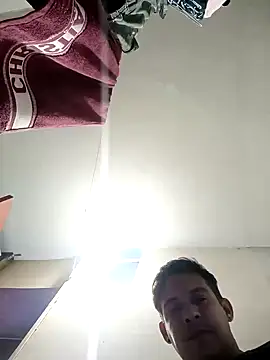 Snapshot of alpha9006P chatting on December 5, 2024, 8:49 pm alpha9006P online show from December 5, 2024, 8:49 pm