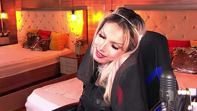 PamelamyDreamys online show from February 27, 2025, 4:21 pm