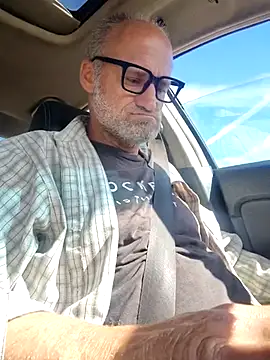 DatingProfile USA 43 str8 online show from February 19, 2025, 6:32 pm