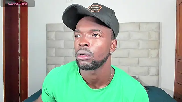 Dylan Taylor online show from November 18, 2025, 12:19 pm