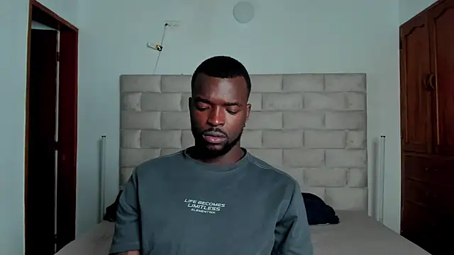 Dylan Taylor online show from December 5, 2025, 12:26 pm