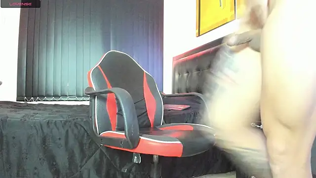 connor santtos online show from February 14, 2025, 1:51 pm