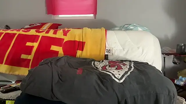 Snapshot of skarfosbabes69 chatting on October 25, 2025, 8:42 pm skarfosbabes69 online show from October 25, 2025, 8:42 pm