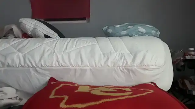 Snapshot of skarfosbabes69 chatting on October 20, 2025, 4:03 am skarfosbabes69 online show from October 20, 2025, 4:03 am