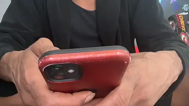 Snapshot of skarfosbabes69 chatting on November 17, 2025, 6:39 am skarfosbabes69 online show from November 17, 2025, 6:39 am