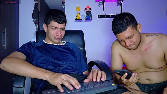 Snapshot of Nymphobuddies chatting on September 9, 2025, 9:57 pm Nymphobuddies online show from September 9, 2025, 9:57 pm