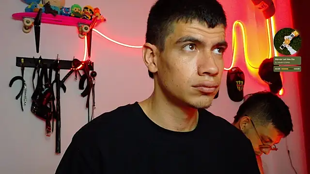 Snapshot of Nymphobuddies chatting on February 14, 2025, 5:25 pm Nymphobuddies online show from February 14, 2025, 5:25 pm