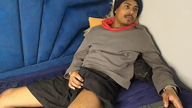 Snapshot of Bigote_Big0357 chatting on September 27, 2025, 11:05 am Bigote Big0357 online show from September 27, 2025, 11:05 am