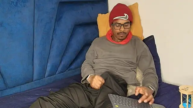 Snapshot of Bigote_Big0357 chatting on September 29, 2025, 7:26 am Bigote Big0357 online show from September 29, 2025, 7:26 am