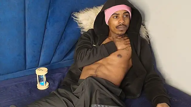 Snapshot of Bigote_Big0357 chatting on September 21, 2025, 10:09 am Bigote Big0357 online show from September 21, 2025, 10:09 am