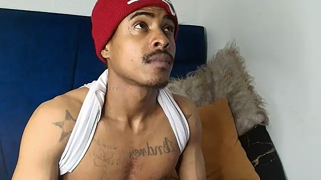 Snapshot of Bigote_Big0357 chatting on September 19, 2025, 2:48 am Bigote Big0357 online show from September 19, 2025, 2:48 am