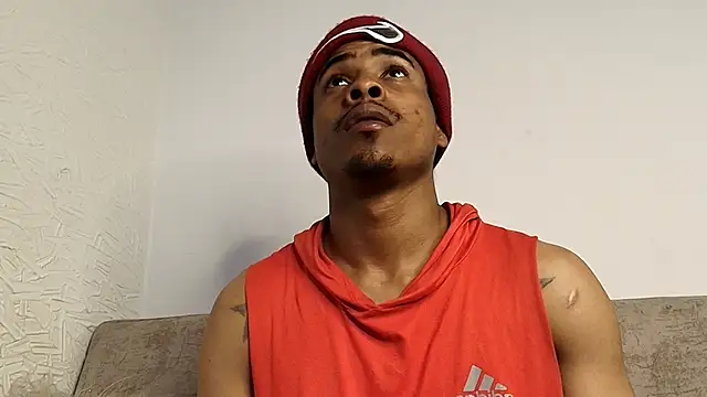 Snapshot of Bigote_Big0357 chatting on November 3, 2025, 8:34 pm Bigote Big0357 online show from November 3, 2025, 8:34 pm