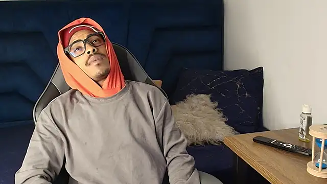 Snapshot of Bigote_Big0357 chatting on September 26, 2025, 12:39 am Bigote Big0357 online show from September 26, 2025, 12:39 am