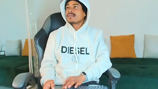 Snapshot of Bigote_Big0357 chatting on September 13, 2025, 2:39 pm Bigote Big0357 online show from September 13, 2025, 2:39 pm