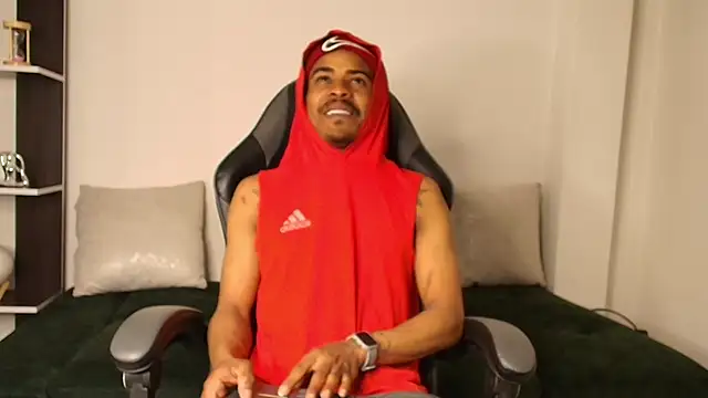 Snapshot of Bigote_Big0357 chatting on September 15, 2025, 3:45 pm Bigote Big0357 online show from September 15, 2025, 3:45 pm