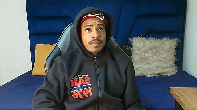 Snapshot of Bigote_Big0357 chatting on September 18, 2025, 2:42 pm Bigote Big0357 online show from September 18, 2025, 2:42 pm