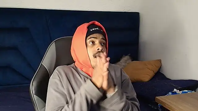 Snapshot of Bigote_Big0357 chatting on September 28, 2025, 7:21 pm Bigote Big0357 online show from September 28, 2025, 7:21 pm