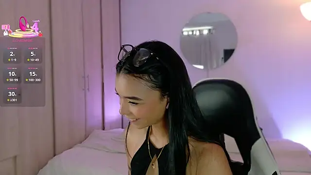 Snapshot of AnabelWolf chatting on October 9, 2025, 3:56 pm AnabelWolf online show from October 9, 2025, 3:56 pm