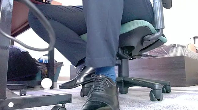 Snapshot of softlyS chatting on February 12, 2025, 2:35 am softlyS online show from February 12, 2025, 2:35 am