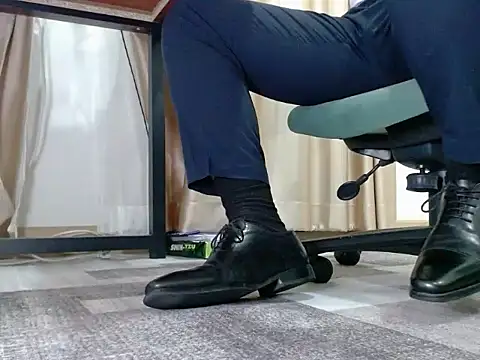 Snapshot of softlyS chatting on February 22, 2025, 4:09 pm softlyS online show from February 22, 2025, 4:09 pm