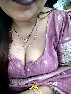 Snapshot of Mayuri77 chatting on May 28, 2026, 6:14 pm Mayuri77 online show from May 28, 2026, 6:14 pm