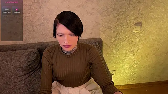 Snapshot of Simona_Rain chatting on March 9, 2025, 1:04 am Simona Rain online show from March 9, 2025, 1:04 am