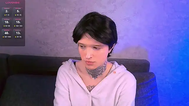 Snapshot of Simona_Rain chatting on February 19, 2025, 1:39 pm Simona Rain online show from February 19, 2025, 1:39 pm