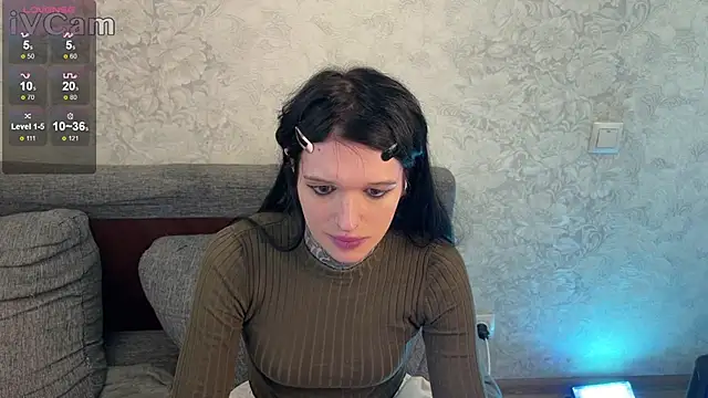 Snapshot of Simona_Rain chatting on March 5, 2025, 7:49 am Simona Rain online show from March 5, 2025, 7:49 am