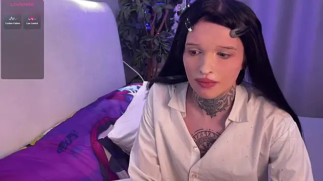 Snapshot of Simona_Rain chatting on March 16, 2025, 12:23 am Simona Rain online show from March 16, 2025, 12:23 am
