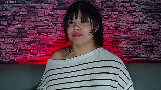 Snapshot of sofi_bronw chatting on March 18, 2025, 1:44 pm sofi bronw online show from March 18, 2025, 1:44 pm