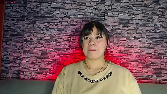 Snapshot of sofi_bronw chatting on March 12, 2025, 8:52 pm sofi bronw online show from March 12, 2025, 8:52 pm