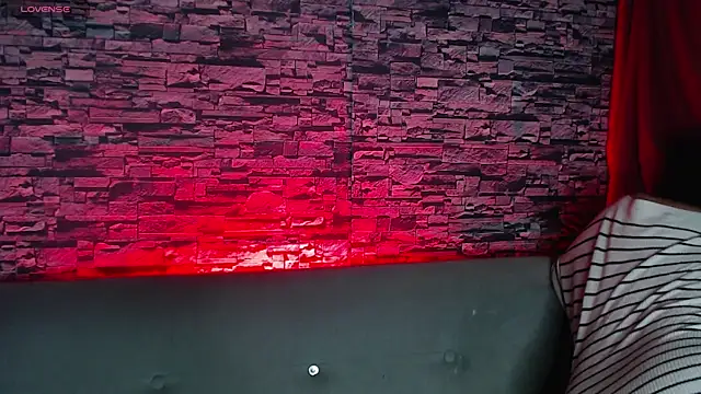 Snapshot of sofi_bronw chatting on March 18, 2025, 10:39 am sofi bronw online show from March 18, 2025, 10:39 am