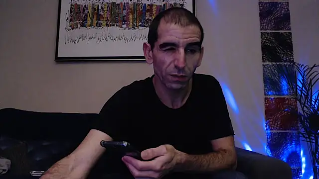 Snapshot of Samir_44200 chatting on December 6, 2024, 1:35 am Samir 44200 online show from December 6, 2024, 1:35 am